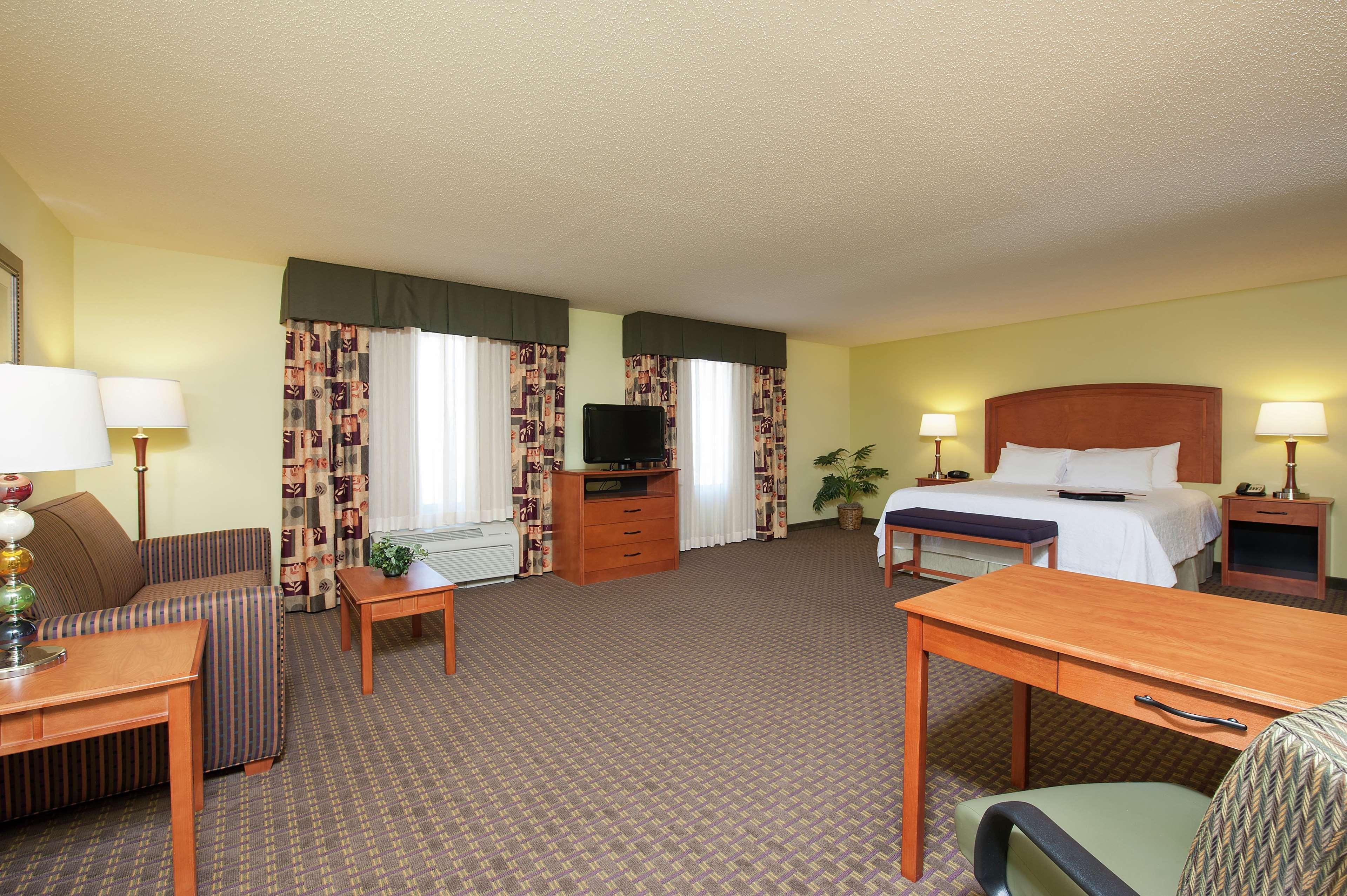 Hampton Inn Macomb Экстерьер фото
