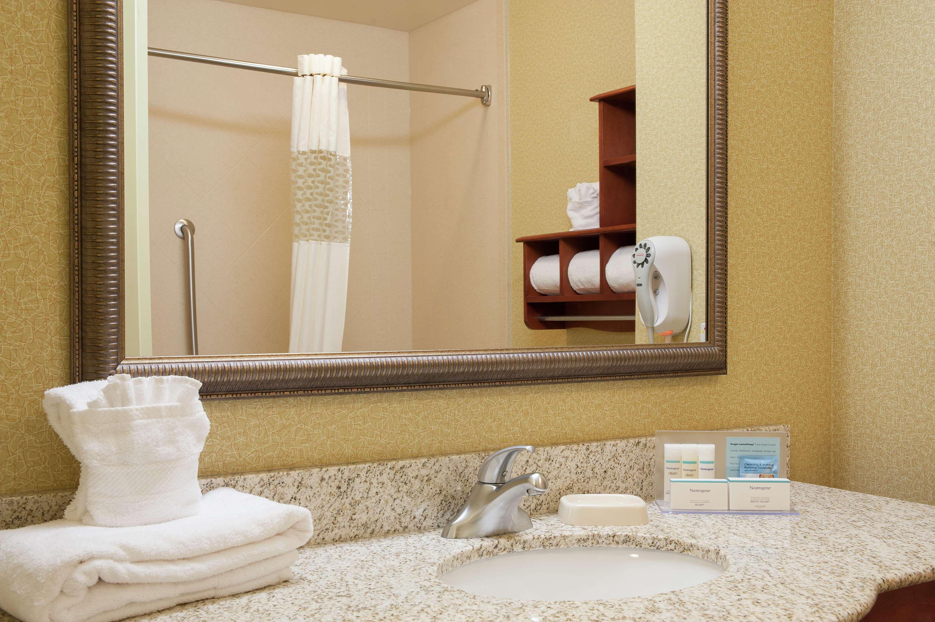Hampton Inn Macomb Экстерьер фото