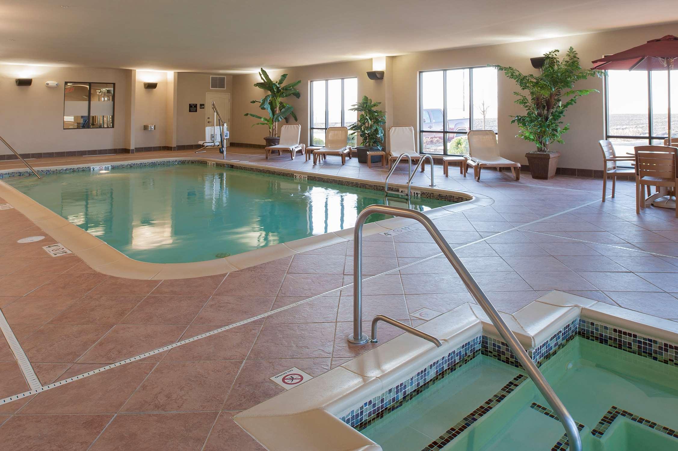 Hampton Inn Macomb Экстерьер фото