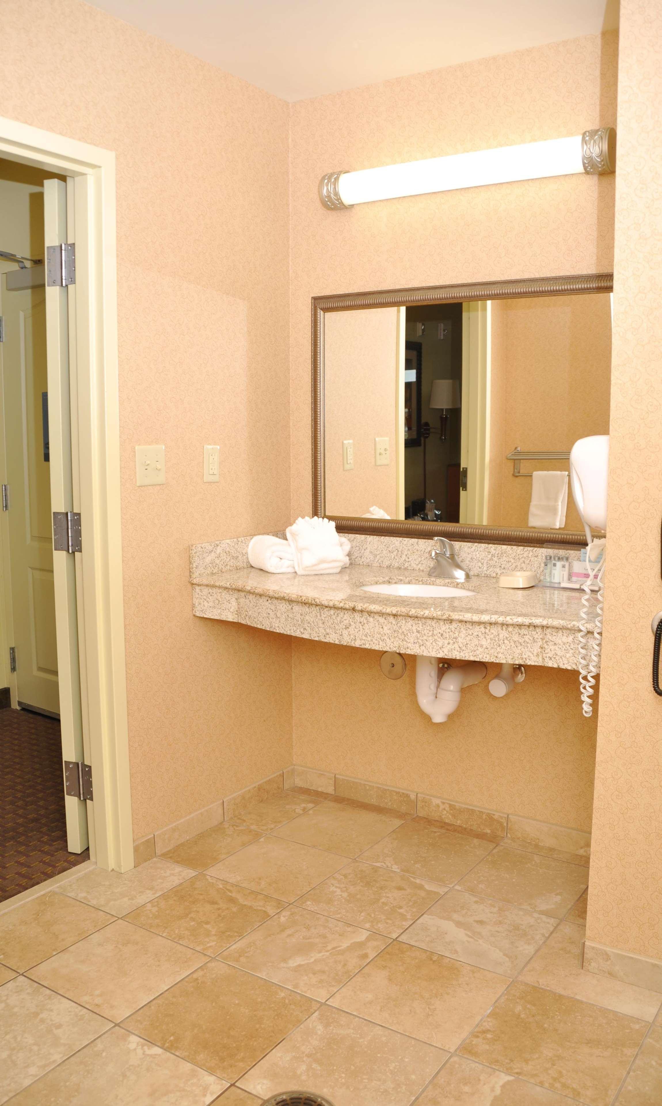 Hampton Inn Macomb Экстерьер фото