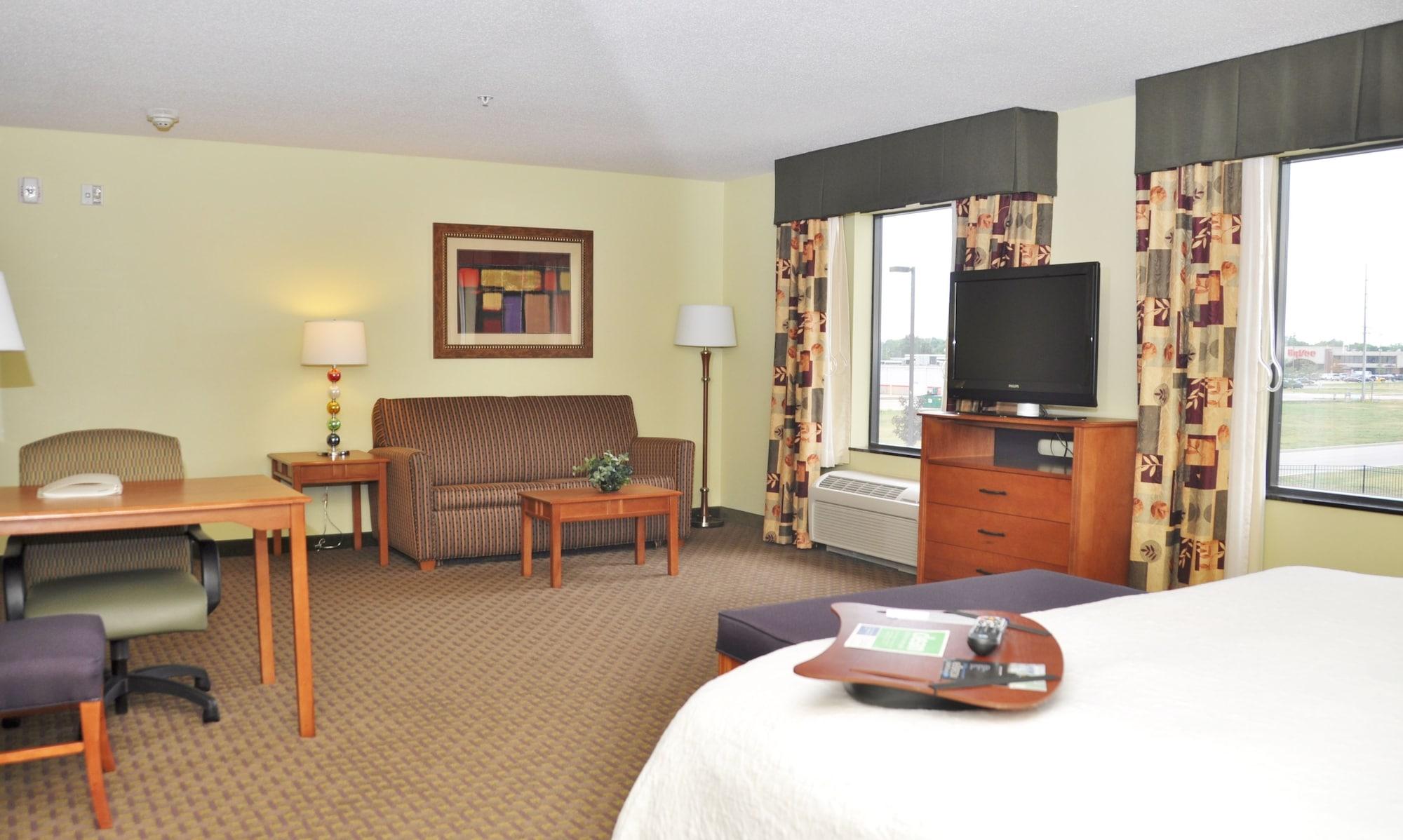 Hampton Inn Macomb Экстерьер фото