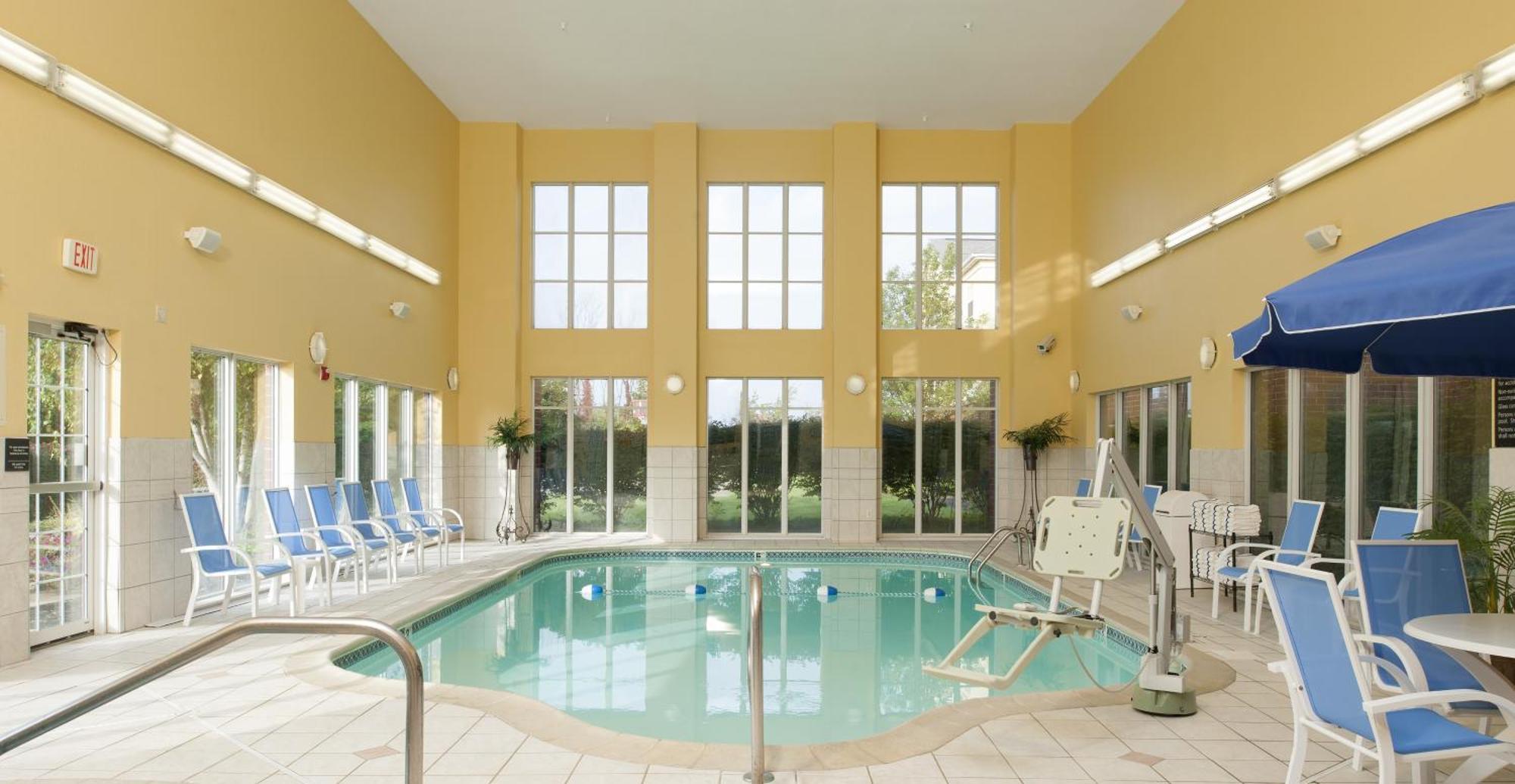 Hampton Inn Macomb Экстерьер фото